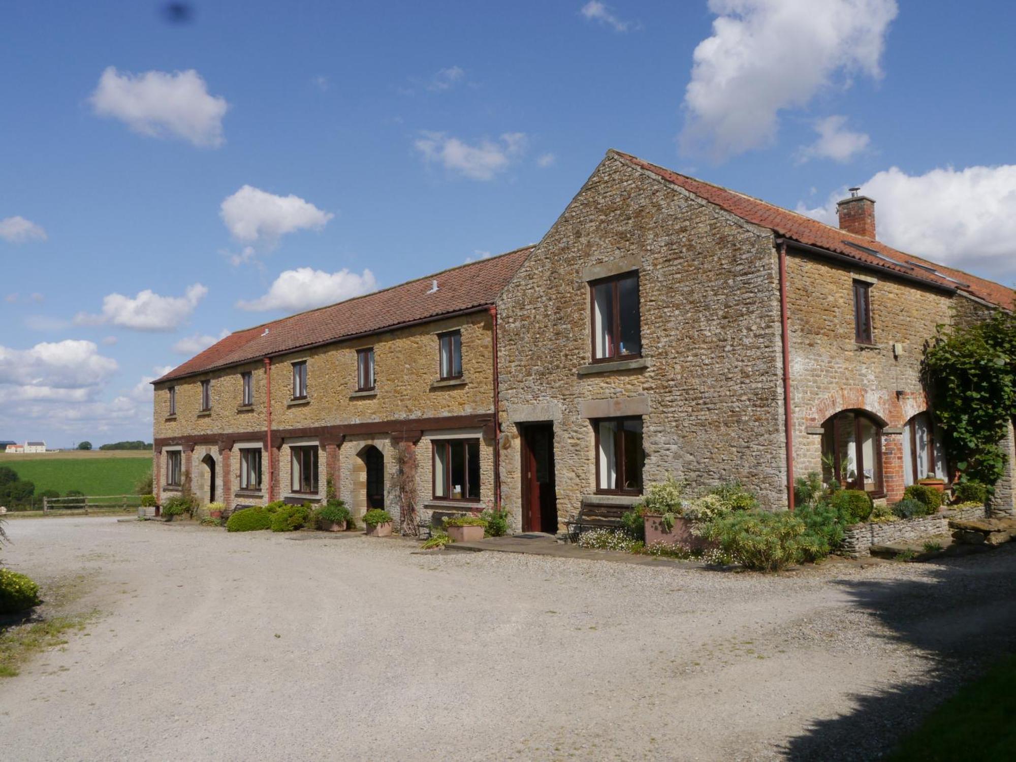 Phlomis Villa York Exterior photo